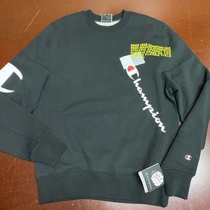 Champion Search The Web Crewneck Sweatshirt. Black